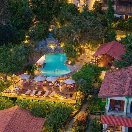 Resort Si Como No Galerie Blick auf Pool und Außenanlage
