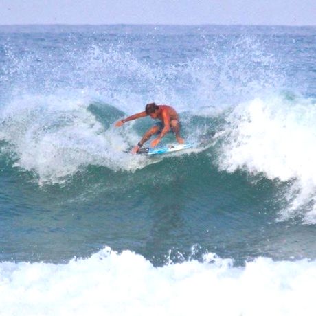 Die Küsten Nicoyas laden zu einem unvergesslichen Surfabenteuer ein