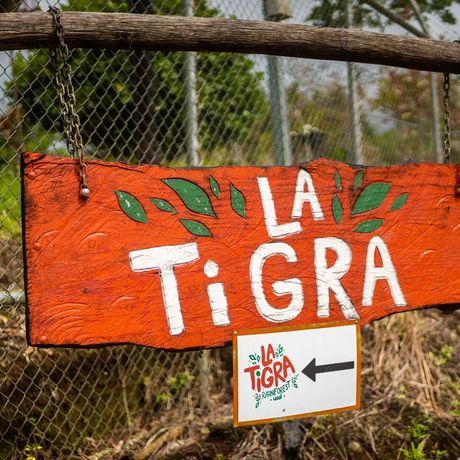 La Tigra Rainforest Lodge Galerie Ansicht Schild der Lodge