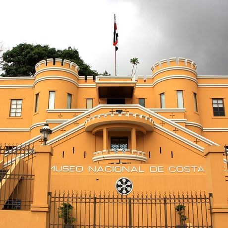 Das Nationalmuseum Costa Ricas ist Dreh-und Angelpunkt der Hauptstadt und oftmals der Start Ihrer Erkundungstour.