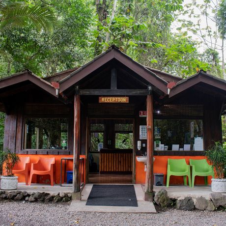 Ökolodge Arenal Oasis Galerie Frontansicht der Rezeption