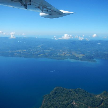 Costa Rica Inlandsflüge Anflug auf Osa Halbinsel
