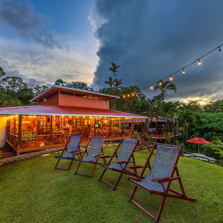 Las Caletas Lodge Galerie Anblick Sitzgelegenheit beim Restaurant