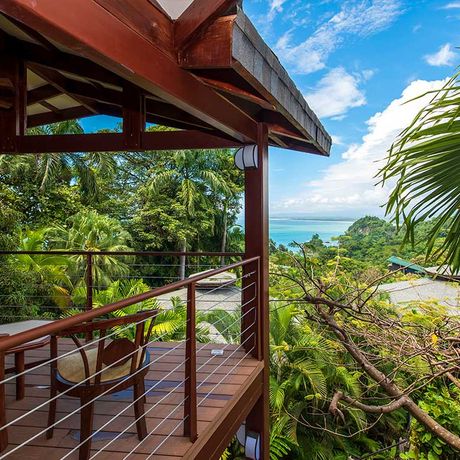 Blick von der oberen Terasse der Villa Maunaloa im Ferienhaus Tulemar Resort