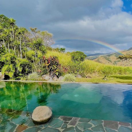 El Sol Galerie Ausblick auf Pool und Berge