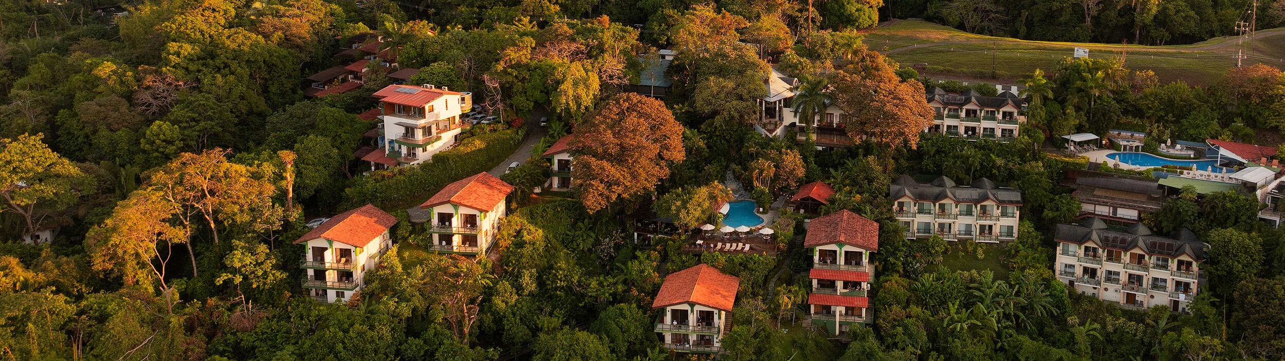 Resort Si Como No Banner